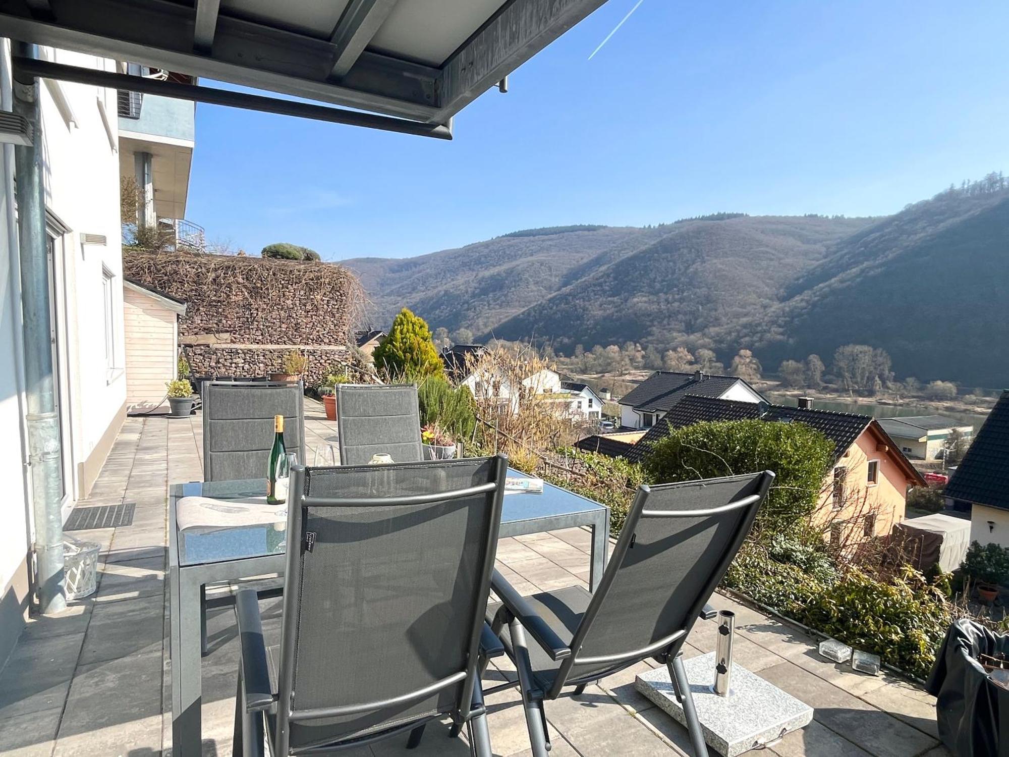 Ferienwohnung Sonnenterrasse, 1-4 Personen, 2 Schlafzimmer, Grosse Terrasse Müden Kültér fotó