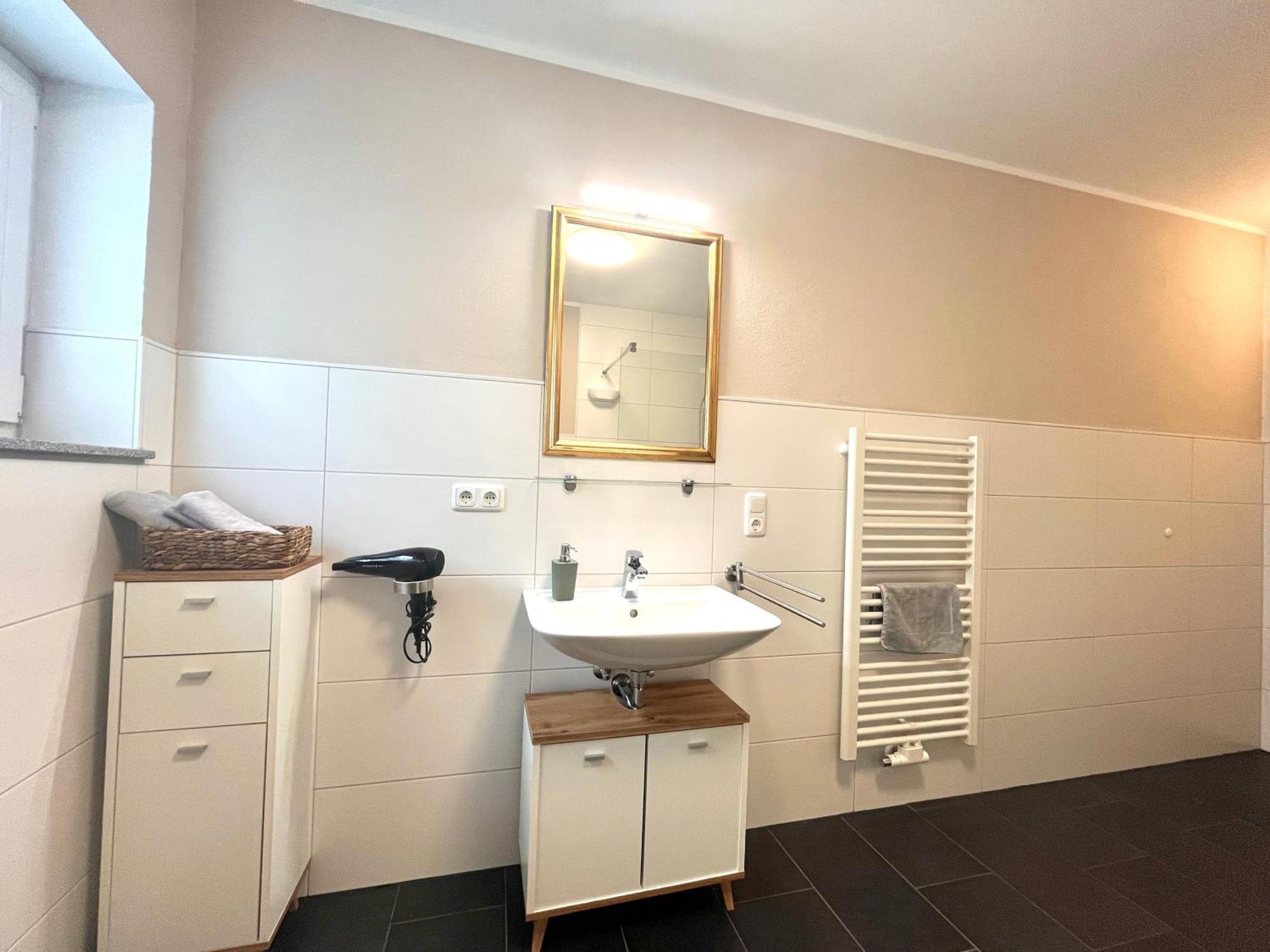 Ferienwohnung Sonnenterrasse, 1-4 Personen, 2 Schlafzimmer, Grosse Terrasse Müden Kültér fotó